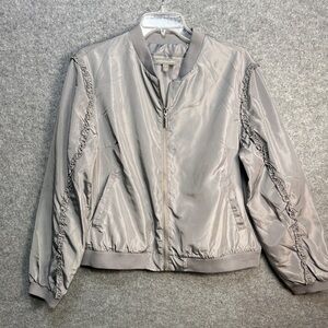 Kate & Mallory Women’s L Gray Silver Bomber Jacket Ruffle Accents Rib Trim New